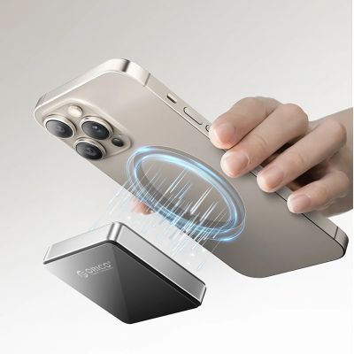 4. Kieszeń dyskowa Orico AP30-G2 M.2 NVME z magnesem MagSafe USB-C 3.2 - czarna