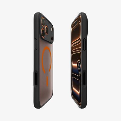 6. Etui Spigen Ultra Hybrid MagSafe na iPhone 17 Pro - czarno-pomarańczowy