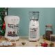 3. SMEG Ekspres do kawy (ECF02CREU) creme