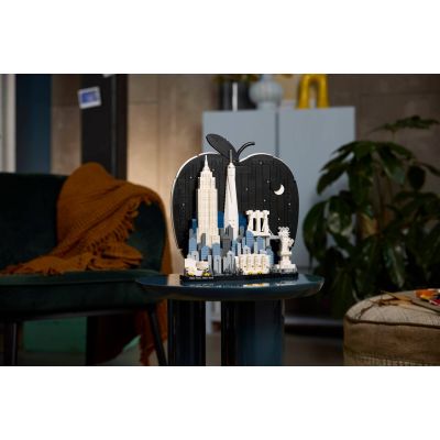8. LEGO Architecture 21066 - Nowy Jork: Wielkie Jabłko