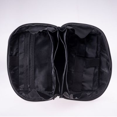 7. Kosmetyczka WASHI