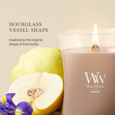3. Świeca średnia CASHMERE WOODWICK