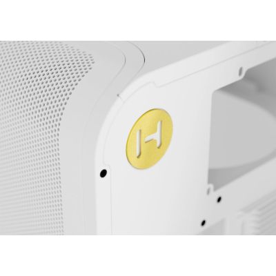 8. HYTE X50 Midi Tower Biały