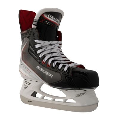 6. Łyżwy hokejowe Bauer Vapor Fly30 Int 1064933