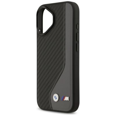 6. Etui BMW M Carbon Logo MagSafe na iPhone 17 - czarno-szare