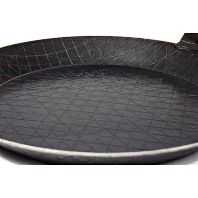 3. Patelnia z Kutego Żelaza Petromax 24 cm
