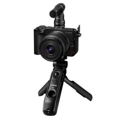 4. Aparat Canon z matrycą 24,2 MP, stabilizacją obrazu, ISO 32000, z Wi-Fi, APS-C, kolor czarny