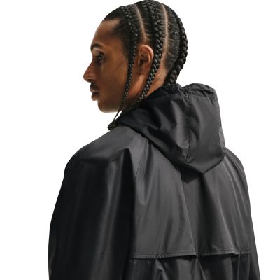 4. Kurtka męska Nike Windrunner czarna HV8369 010