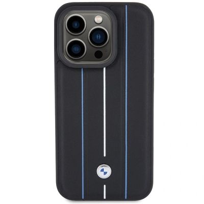 3. Etui BMW Leather Stamp Blue Line na iPhone 15 Pro Max - czarne