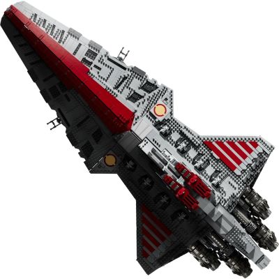 9. LEGO Star Wars 75367 Gwiezdny Niszczyciel typu Venator