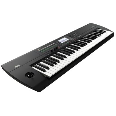 2. Korg i3 - Keyboard