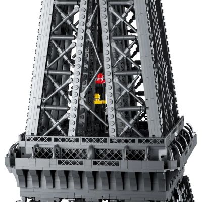 6. LEGO Icons 10307 - Wieża Eiffla
