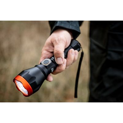 4. NEO tools 99-070 latarka