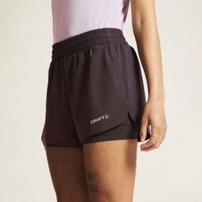 3. Spodenki Craft Adv Essence 2-IN-1 Shorts 2 W 92800660014
