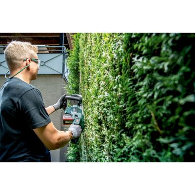 2. Metabo HS 18 LTX BL 75 Pojedyncze ostrze 4,4 kg