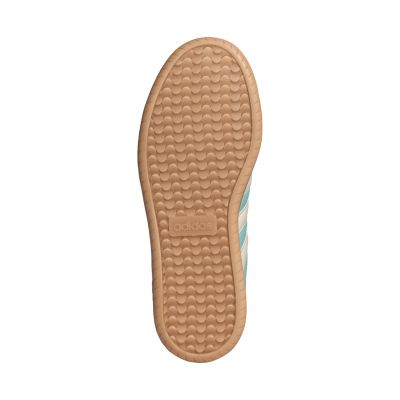 6. Buty adidas Barreda W JR1199