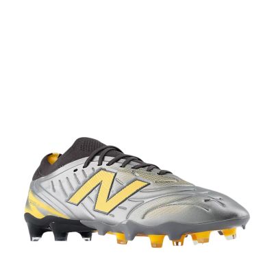 2. Buty piłkarskie New Balance Tekela Pro Low Laced V5 FG NBUT2FL5YS