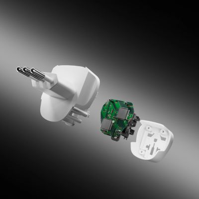 8. Adapter podróżny SBS IT - uniwersalny - biały