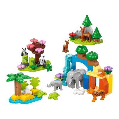 3. LEGO DUPLO TOWN 10446 Rodziny dzikich zwierząt 3w1