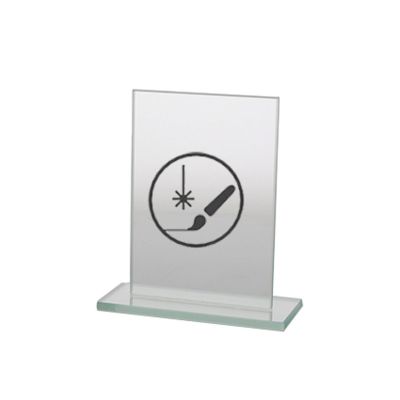 3. Trofeum szklane grawerowane + wypełnienie farbą