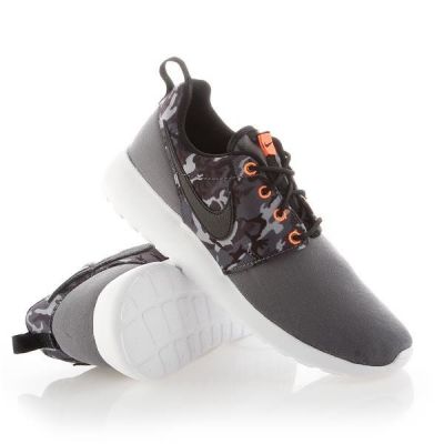 2. Buty Nike Roshe One Print Jr 677782-004