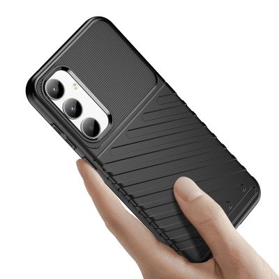 5. Etui pancerne Thunder Case do Samsung Galaxy A35 - czarne