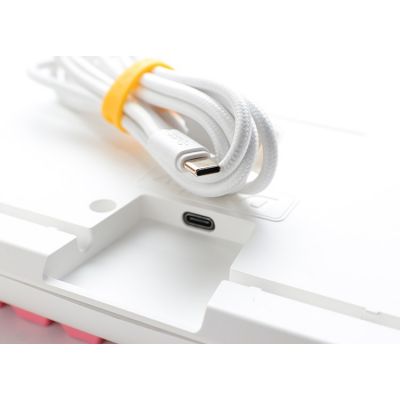 6. Ducky One 3 klawiatura Gaming USB QWERTY Angielski Różowy