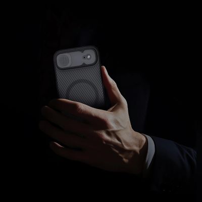 13. Etui Nillkin CamShield Pro kompatybilne z MagSafe na iPhone 17 Air - przezroczyste czarne