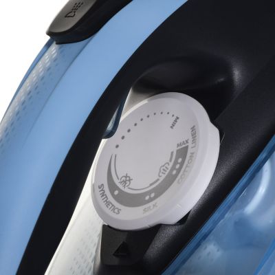 3. Żelazko PHILIPS DST 7020/20