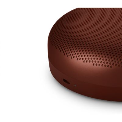 6. Przenośny głośnik Bang&Olufsen BeoSound A1 3rd Gen stereo 60W Czerwony
