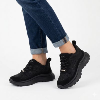 5. Sneakersy damskie z siatka i cyrkoniami czarne Goe TT2N4041