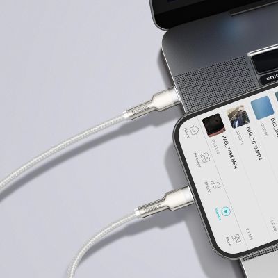 7. Kabel Baseus Cafule Series Metal Data USB-C / Lightning 20W PD 2 m - biały