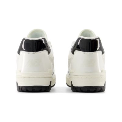 12. Buty New Balance sportowe BB550YKF
