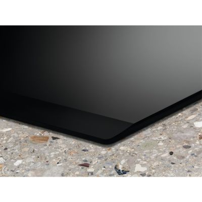 7. Płyta indukcyjna ELECTROLUX LIV63431BK
