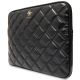 2. Pokrowiec Guess Quilted 4G na laptopa 16" - czarny