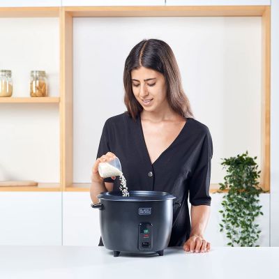12. Ryżowar Black+Decker BXRC1800E