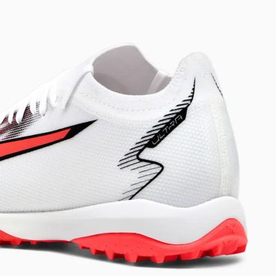 5. Buty piłkarskie Puma Ultra Match TT M 107521-01