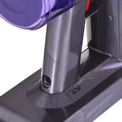 38. Dyson Odkurzacz V8 Advanced - Srebrny/Nikiel