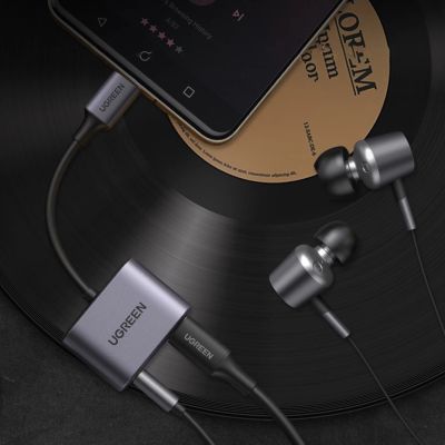 3. Ugreen adapter audio przejściówka USB Typ C (męski) - USB Typ C PD QC (żeński) + mini jack 3,5mm (żeński) szary (CM231)