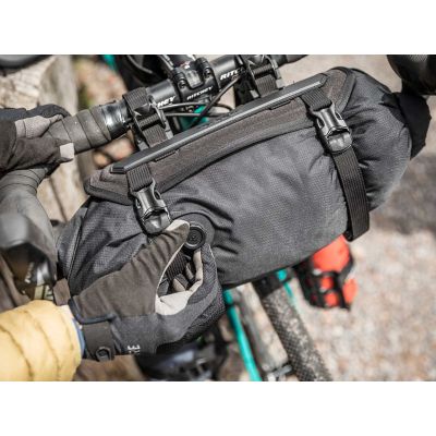 15. Torba rowerowa TOPEAK LOADER FRONTLOADER (na kierownicę 8 litrów)