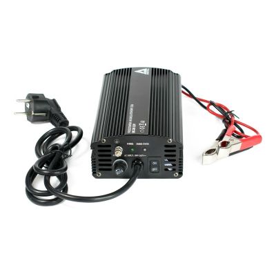 3. Ładowarka sieciowa 12 V do akumulatorów BC-20 20A (230V/12V) 3 stopnie ładowania