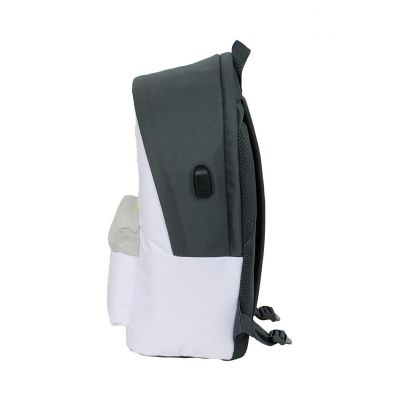 7. Plecak sportowy Real Madryt z USB i z miejscem na laptopa double backpack 612554820
