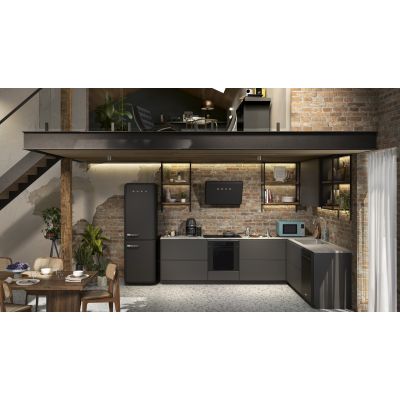 40. Toster SMEG TSF01BLMEU