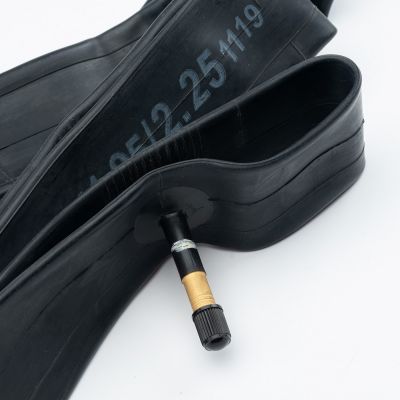 2. Dętka rowerowa Radvik Bike Tube 27,5" x 1,95/2,25 AV48 92800597744