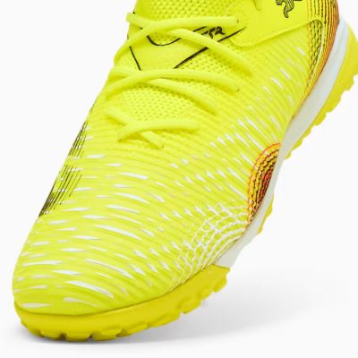 4. Buty piłkarskie Puma Furure 8 Match TT + Mid Jr 108386-03