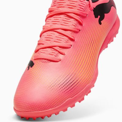 3. Buty piłkarskie Puma Future 7 Play TT M 107726-03