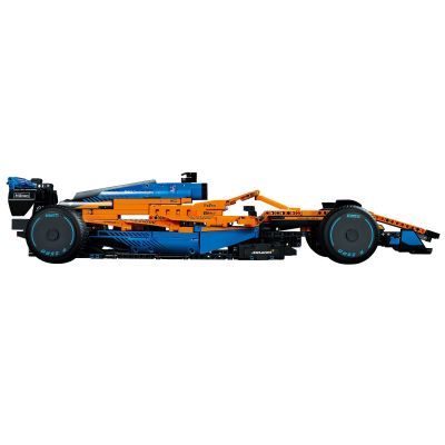 11. LEGO Technic 42141 Samochód wyścigowy McLaren Formula 1