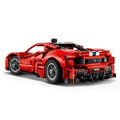 6. LEGO Technic 42235 - Samochód Ferrari 488 PISTA