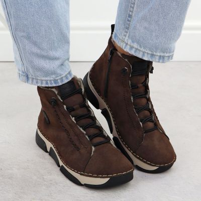 7. Botki damskie zamszowe brązowe Rieker 45912-25