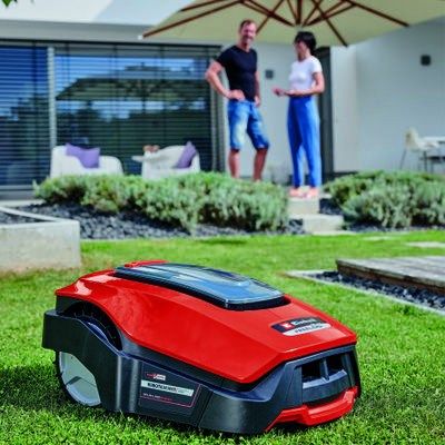 3. Einhell FREELEXO 1200 LCD BT Kosiarka robot Bateria Czerwony
